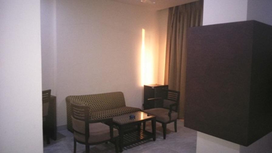 Veena Regency Hotel Chas ภายนอก รูปภาพ